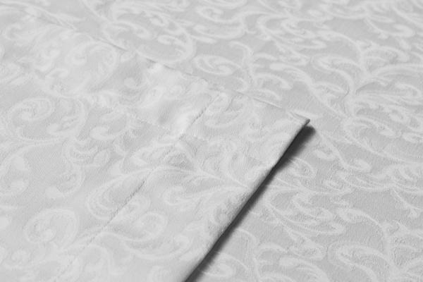 Classical Damask Table Cloth White